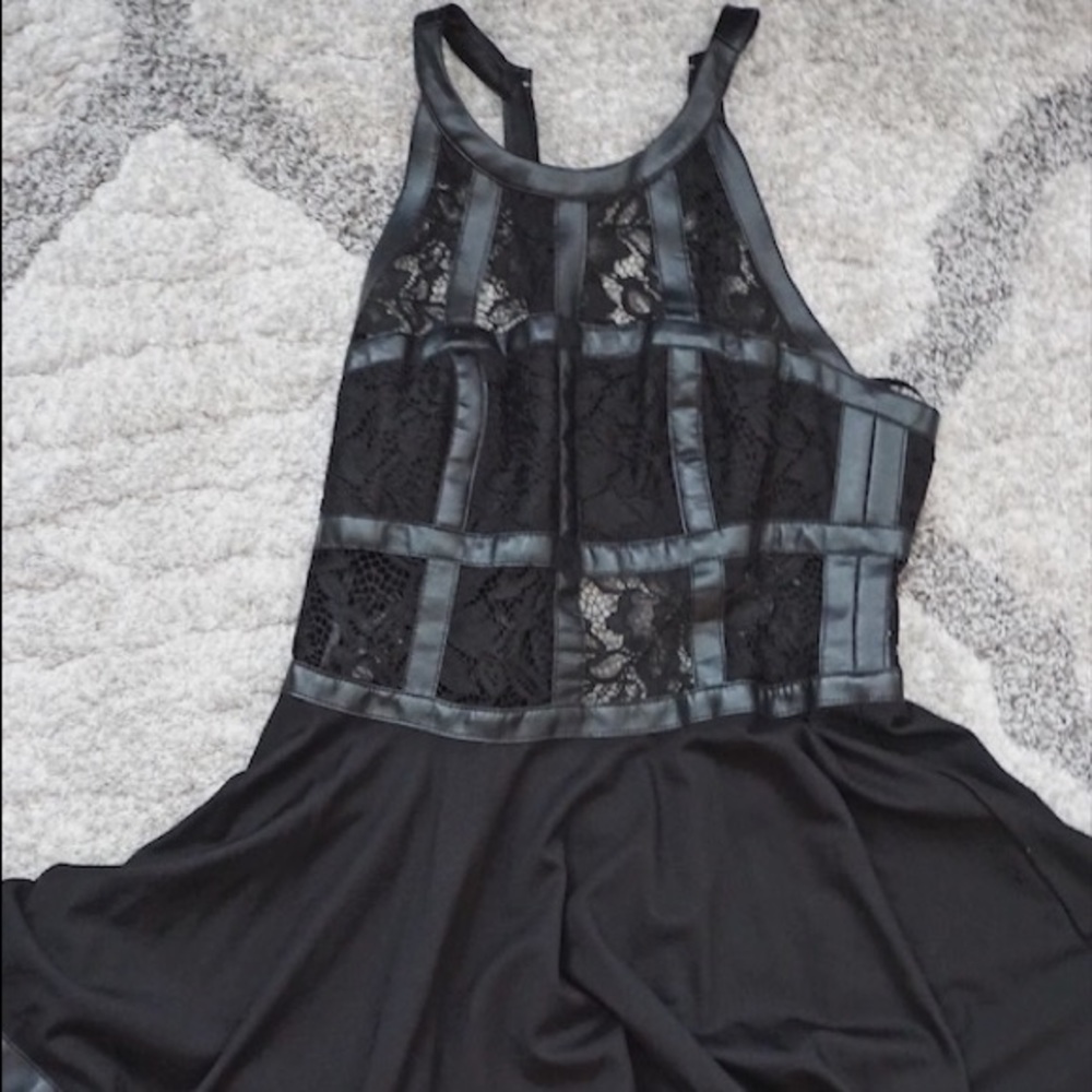 Bebe lace halter dress